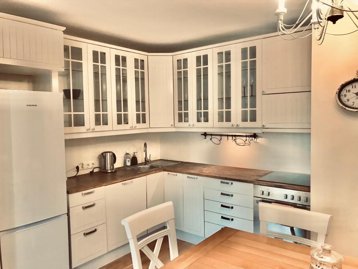 Cozy City Penthouse Apartment, Free Parking Tallinn Exterior foto